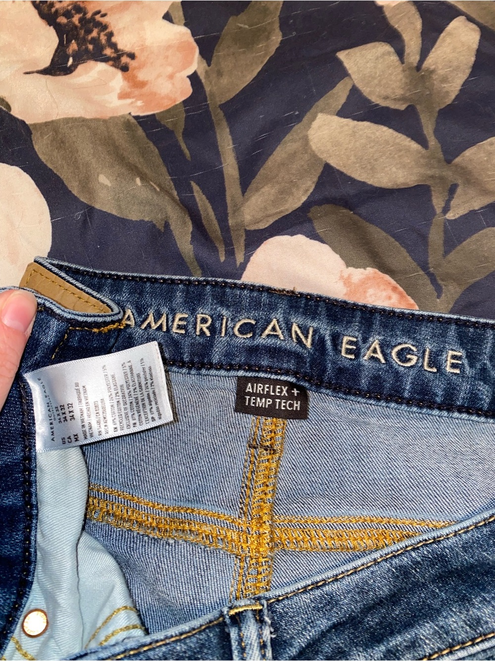 American Eagle Outfitters Women's Dark Blue Denim Jeggings